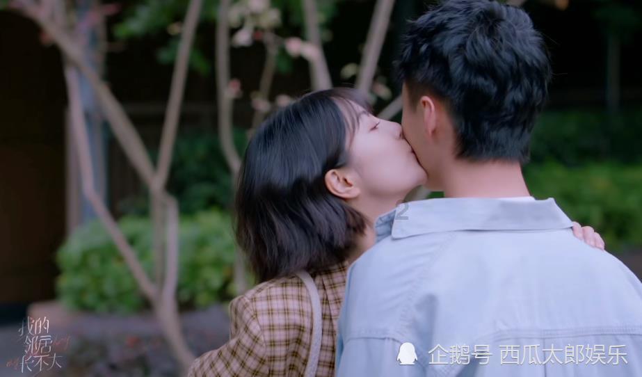 女生考公务员好还是当老师好？